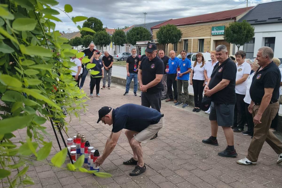 Belišćanska HVIDR-a na obilježavanju 35. obljetnice progonstva mještana Darde