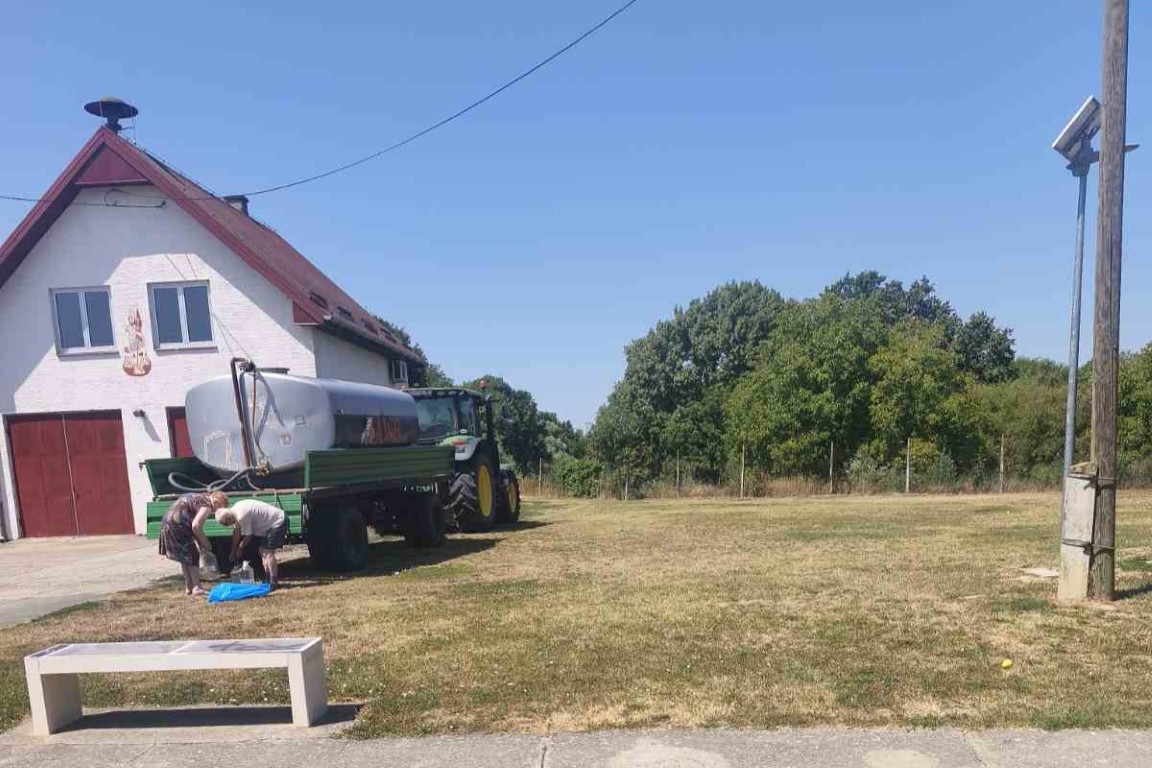 Vatrogasci u pomoći opskrbom vode