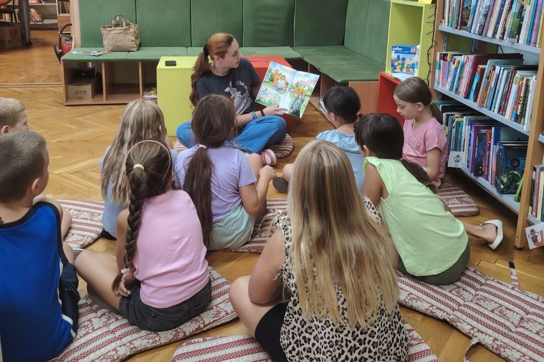 BAJKOVITA KNJIŽNICA: Kreativno o kućnim ljubimcima