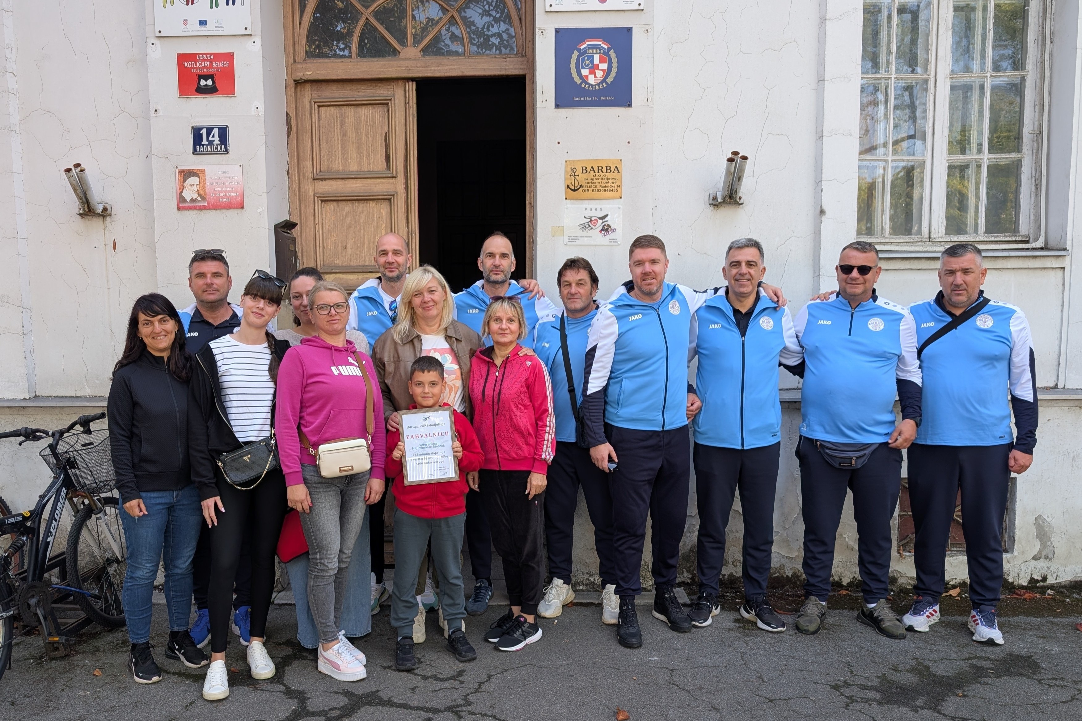 Posjet i donacija Vetarena NK Primorac Stobreč udruzi PUKS