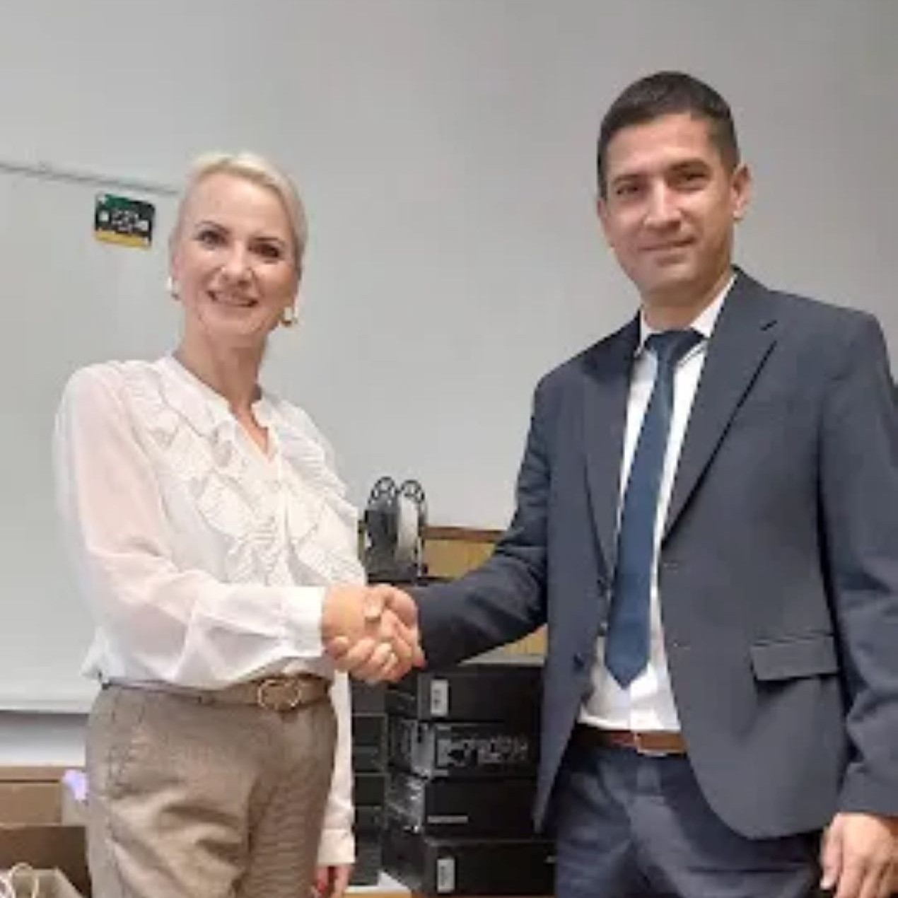 VRIJEDNA DONACIJA PBZ: Stiglo 25 novih računala!